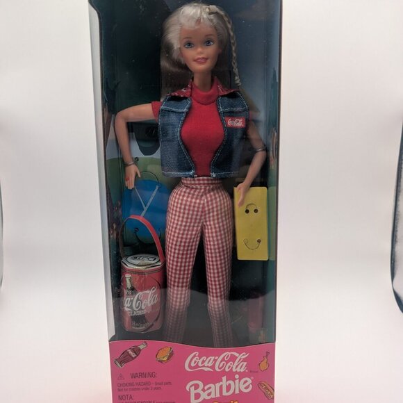 Vintage Barbie Doll with Accessories Coca Cola Picnic 19626 Mattel 1997 - Picture 2 of 8